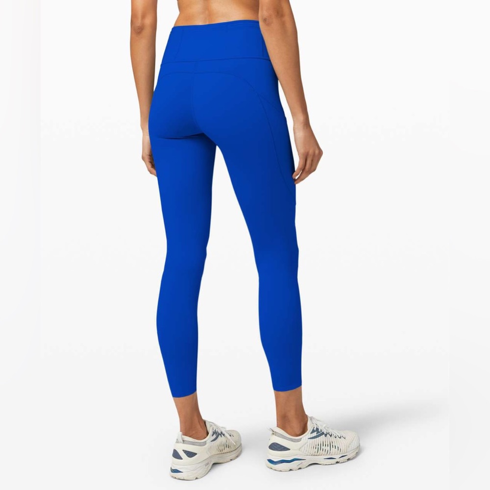 Lululemon fast and free tight 25” in cerulean blue, size 6